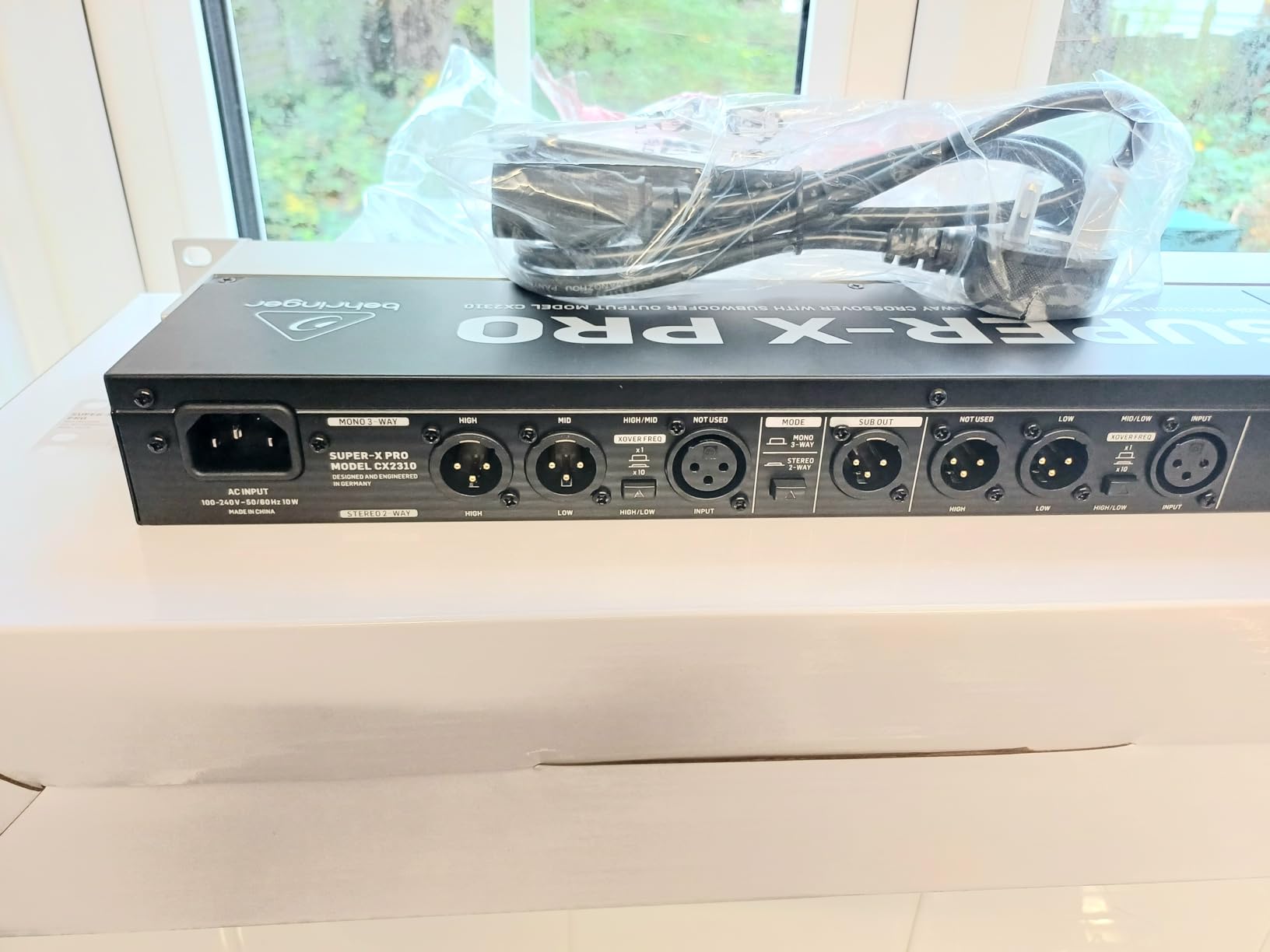Behringer Super-X Pro CX2310 V2 filtre actif 2 voies