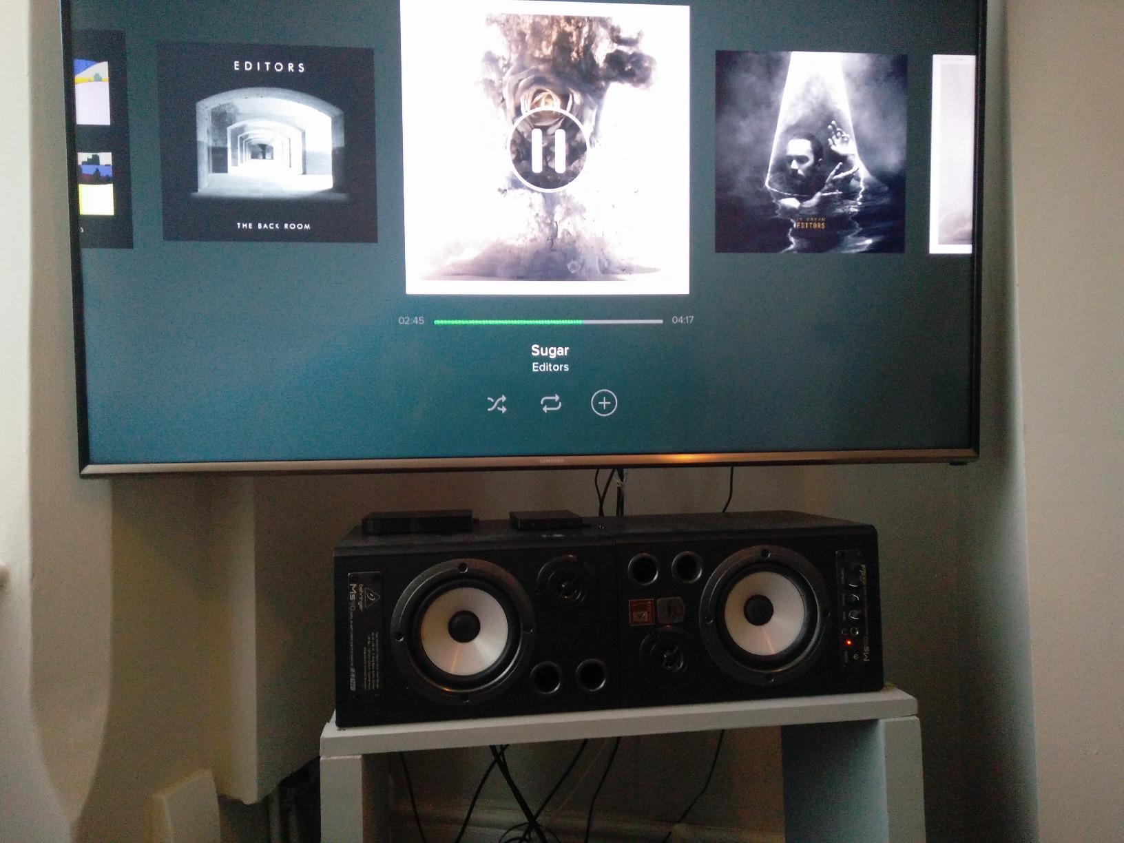 Behringer MS40 moniteurs studio 40W paire noire RCA
