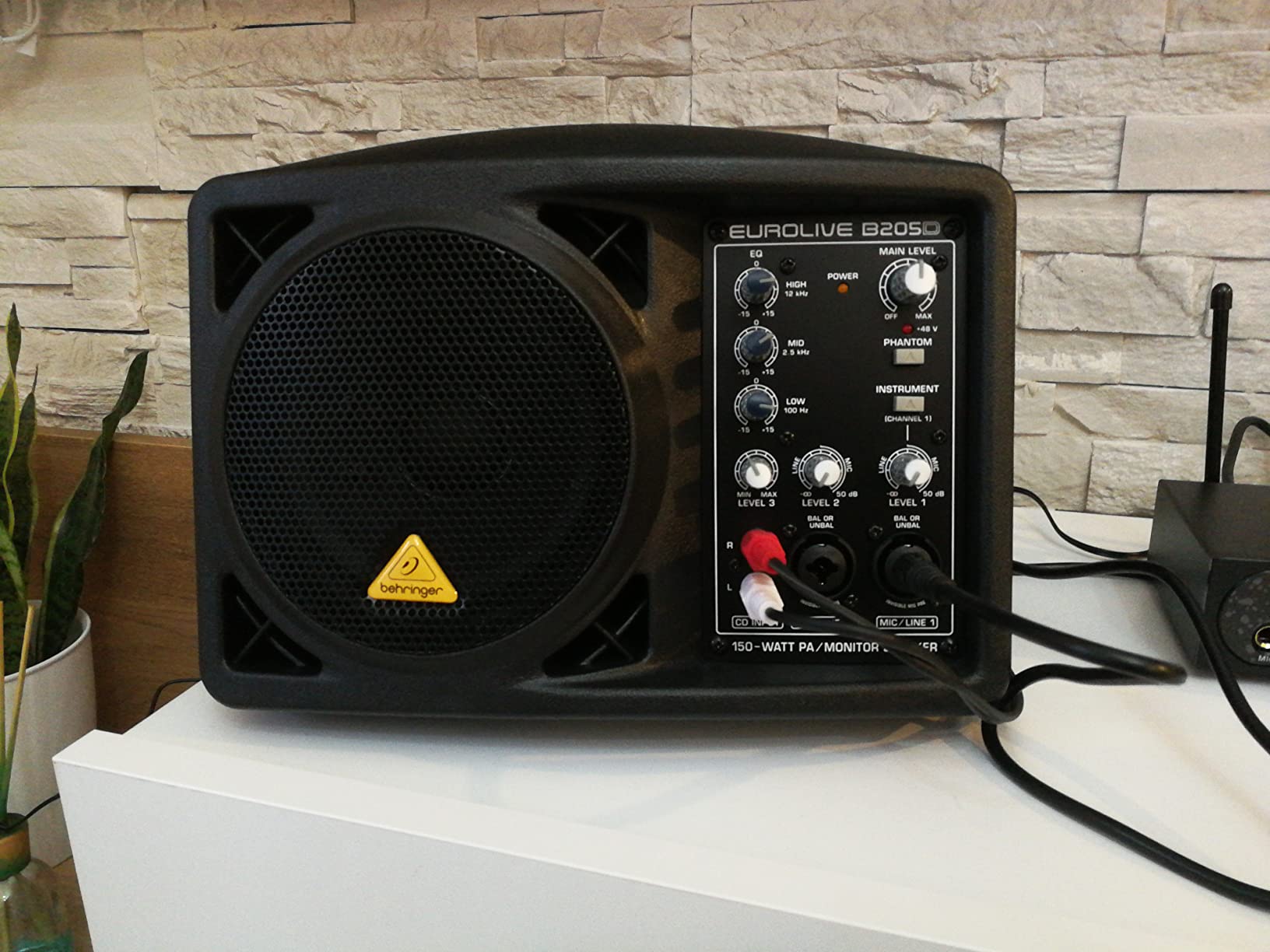 Behringer Haut-parleurs B205D Enceinte Retour 150W 3 Canaux