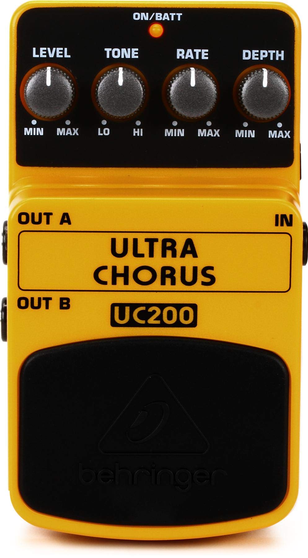 Behringer UM300 pédale distortion guitare Ultra Metal