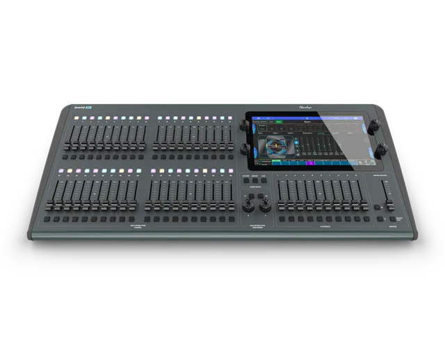 ChamSys QuickQ 30+ console éclairage 4 univers DMX