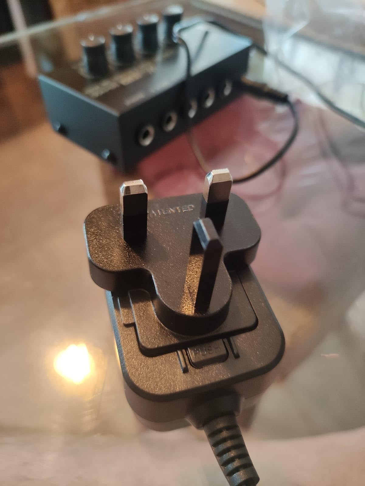 Behringer Micromix MX400 mixeur ligne 4 voies mono