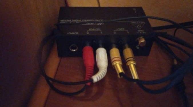 Behringer PP400 Microphono préampli phono MM RCA