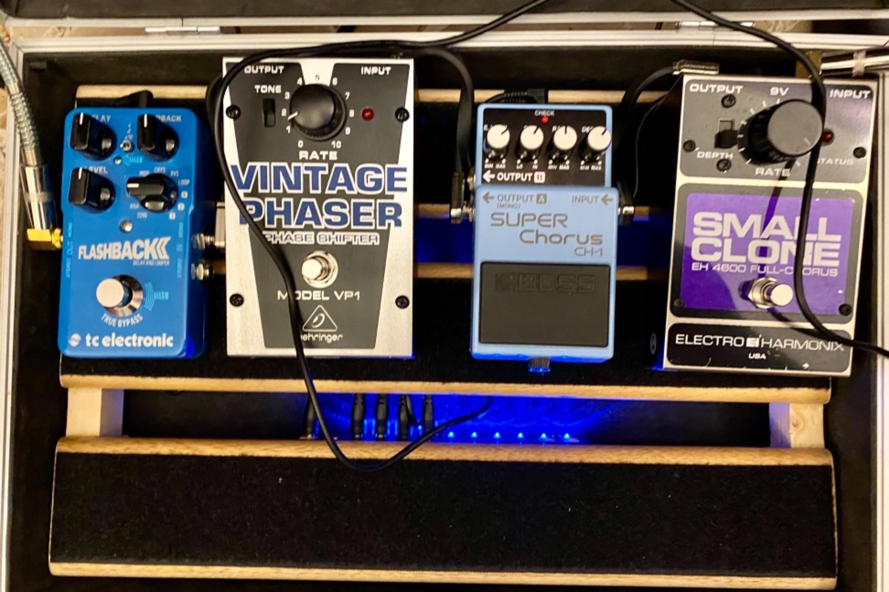 Behringer VP1 Vintage Phaser pédale guitare effet modulation