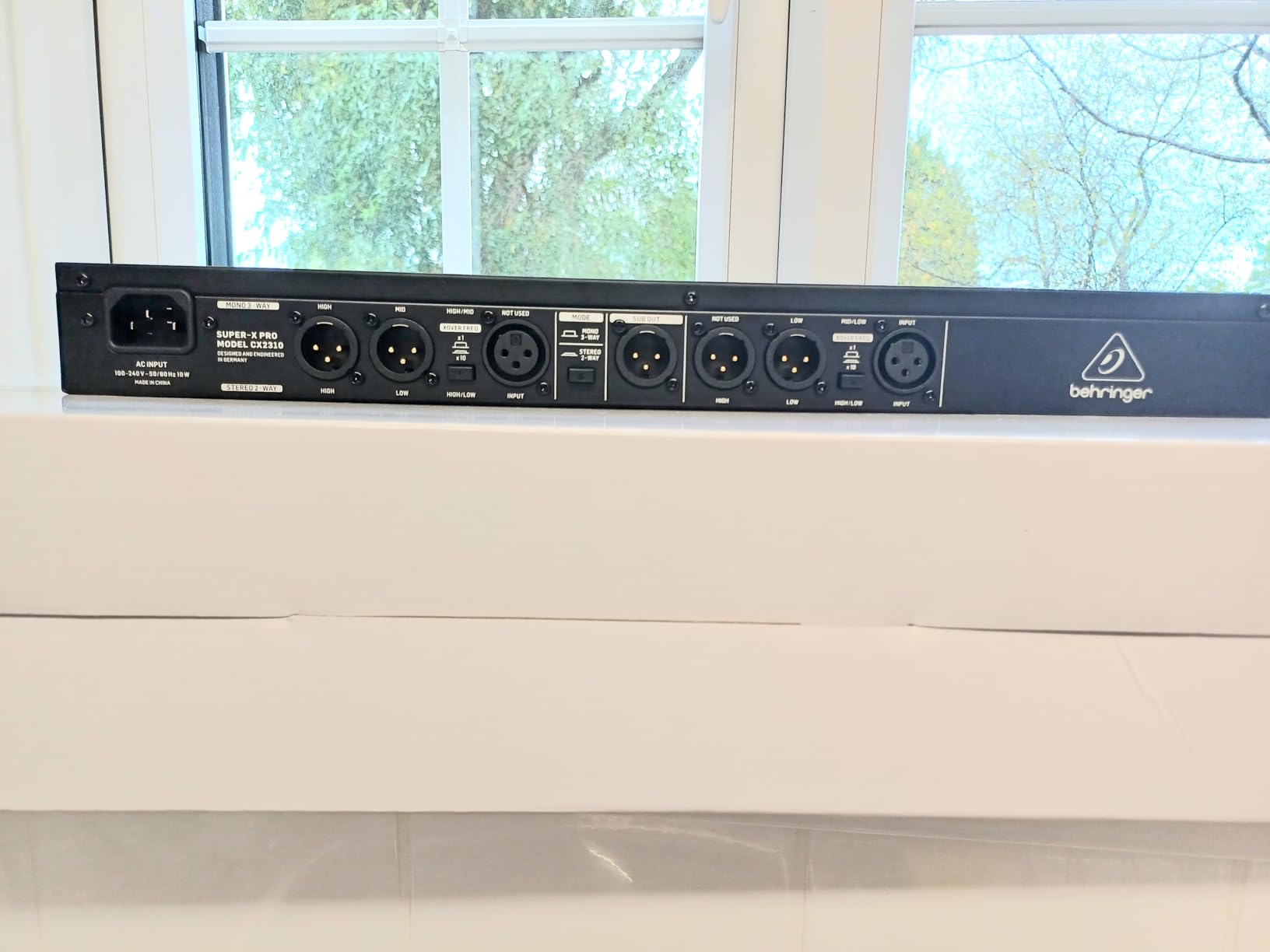 Behringer Super-X Pro CX2310 V2 filtre actif 2 voies